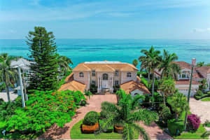 699 KEY ROYALE DRIVE, HOLMES BEACH, FL 34217 Sold 12/11/23