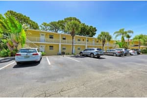 972 LA COSTA CIR #1, SARASOTA, FL 34237 Sold 04/04/23