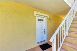 972 LA COSTA CIR #1, SARASOTA, FL 34237 Sold 04/04/23