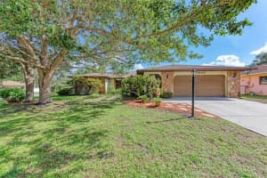 1645 BAY HILL CIR, SARASOTA, FL 34232 Sold 09/16/22