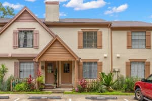 303 BRIGADOON DR, CLEARWATER, FL 33759 Sold 08/12/22