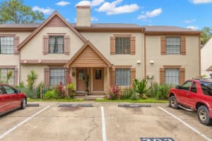 303 BRIGADOON DR, CLEARWATER, FL 33759 Sold 08/12/22