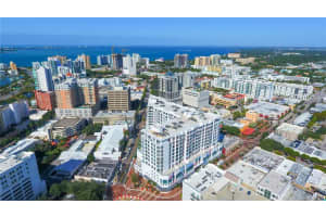 111 S PINEAPPLE AVE #813, SARASOTA, FL 34236 Sold 10/04/22