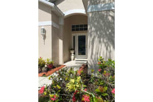 840 GREYSTONE LN, SARASOTA, FL 34232 Sold 08/15/22
