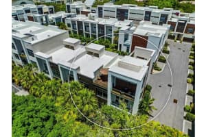 247 COSMOPOLITAN CT, SARASOTA, FL 34236 Sold 08/17/22