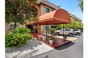 3700 S OSPREY AVE #102, SARASOTA, FL 34239 Sold 08/12/22