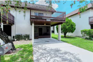 3372 RAMBLEWOOD CT, SARASOTA, FL 34237 Sold 10/28/22