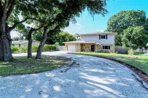2938 WILLIAMSBURG ST, SARASOTA, FL 34231 Sold 08/12/22