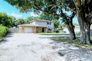 2938 WILLIAMSBURG ST, SARASOTA, FL 34231 Sold 08/12/22