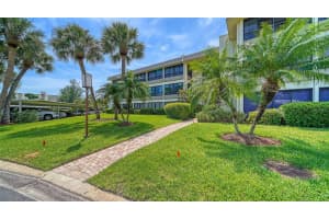 225 HOURGLASS WAY #205, SARASOTA, FL 34242 Sold 10/13/22