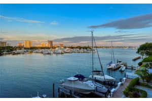 650 GOLDEN GATE PT #301, SARASOTA, FL 34236 - MLS#MFRA4539473