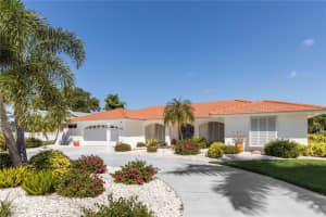 1847 SOUTHPOINTE DR, SARASOTA, FL 34231 Sold 08/25/22