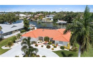 1847 SOUTHPOINTE DR, SARASOTA, FL 34231 Sold 08/25/22