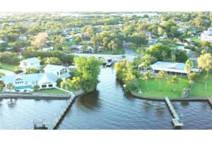 352 HIGHLAND SHORES DR, ELLENTON, FL 34222 Sold 11/21/22