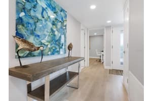 811 BAYPORT WAY, LONGBOAT KEY, FL 34228 Sold 07/14/22