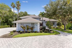 4655 BAYCEDAR LN, SARASOTA, FL 34241 Sold 10/14/22