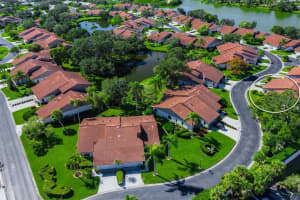 3883 WILSHIRE CIR W #124, SARASOTA, FL 34238 Sold 07/29/22