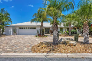 3712 PLUMOSA TER, BRADENTON, FL 34210 Sold 09/14/22