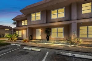 228 AMHERST AVE #102, SARASOTA, FL 34232 Sold 07/29/22