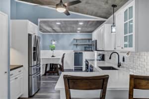 3822 75TH TER E, SARASOTA, FL 34243 Sold 08/02/22