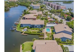 9058 MIDNIGHT PASS RD #5, SARASOTA, FL 34242 Sold 07/20/22