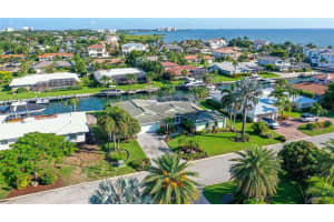 551 CHIPPING LN, LONGBOAT KEY, FL 34228 Sold 08/31/22