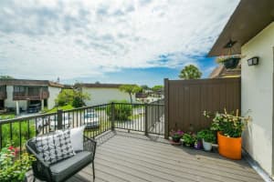 3304 RAMBLEWOOD PL, SARASOTA, FL 34237 Sold 07/28/22