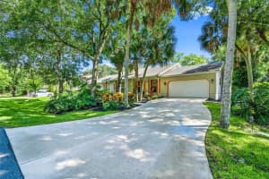4714 MAID MARIAN LN, SARASOTA, FL 34232 Sold 08/30/22