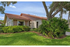4054 WILSHIRE CIR E #146, SARASOTA, FL 34238 Sold 09/15/22
