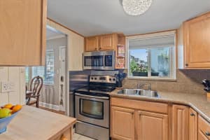 1850 SUNNY DR #F4, BRADENTON, FL 34207 Sold 08/15/22