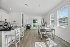 11617 WOODLEAF DR, LAKEWOOD RANCH, FL 34211 Sold 08/26/22