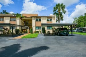 2592 CLUBHOUSE CIR #204, SARASOTA, FL 34232 Sold 09/09/22