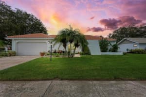 6635 EASTON DR, SARASOTA, FL 34238 Sold 11/18/22