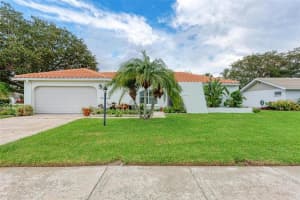6635 EASTON DR, SARASOTA, FL 34238 Sold 11/18/22