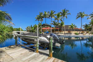 5613 CAPE LEYTE DR, SARASOTA, FL 34242 Sold 09/09/22