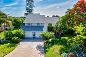 5211 88TH ST W, BRADENTON, FL 34210 Sold 03/28/23