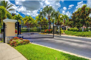 7927 LIMESTONE LN #13-203, SARASOTA, FL 34233 Sold 08/05/22