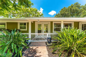 1802 FIELD RD, SARASOTA, FL 34231 Sold 10/12/22