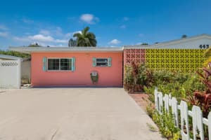 445 63RD ST, HOLMES BEACH, FL 34217 Sold 08/30/22