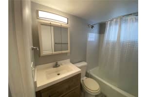 2221 SUNSET DR #E25, BRADENTON, FL 34207 Sold 08/05/22