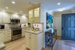 5880 MIDNIGHT PASS RD #206, SARASOTA, FL 34242 Sold 08/26/22