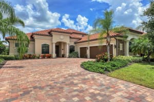 5609 CLOVERLEAF RUN, LAKEWOOD RANCH, FL 34211 Sold 08/31/22