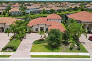 5609 CLOVERLEAF RUN, LAKEWOOD RANCH, FL 34211 Sold 08/31/22