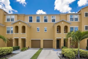 8944 WHITE SAGE LOOP, LAKEWOOD RANCH, FL 34202 Sold 08/15/22