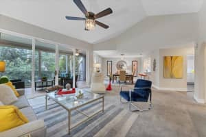 6101 34TH ST W #4C, BRADENTON, FL 34210 Sold 08/15/22