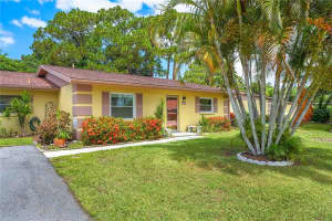 4635 TIPPECANOE TRL #34, SARASOTA, FL 34233 Sold 08/31/22