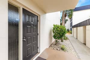 6979 WINKLER RD #118, FORT MYERS, FL 33919 Sold 08/25/22