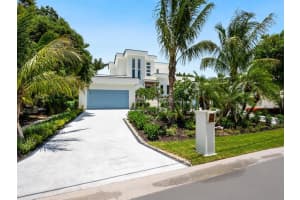 1393 HARBOR DR, SARASOTA, FL 34239 Sold 03/16/23