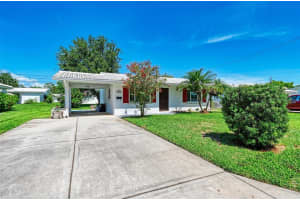 9195 143RD ST, SEMINOLE, FL 33776 Sold 10/31/22