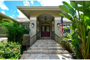 4717 E TRAILS DR, SARASOTA, FL 34232 Sold 09/09/22